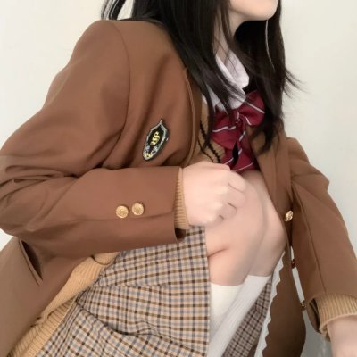 红妆问佳人