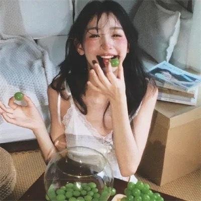 雨中的秋城